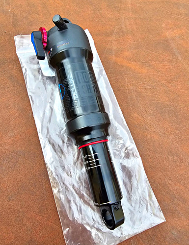 Rockshox deluxe rear air - deluxe, rt
